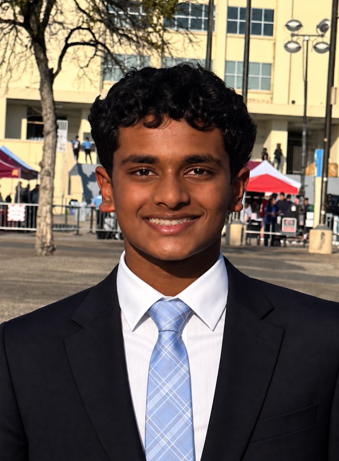 Saketh Chebrolu portrait