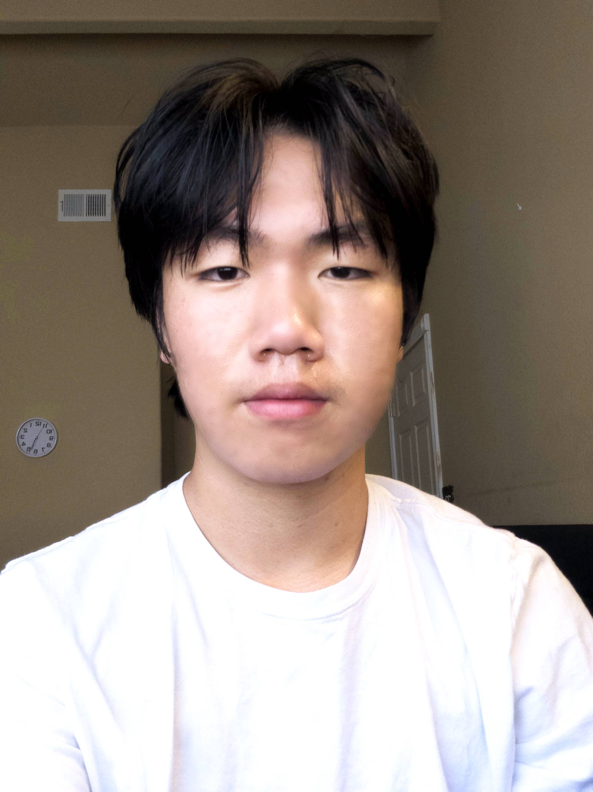 Yizhi Fang portrait